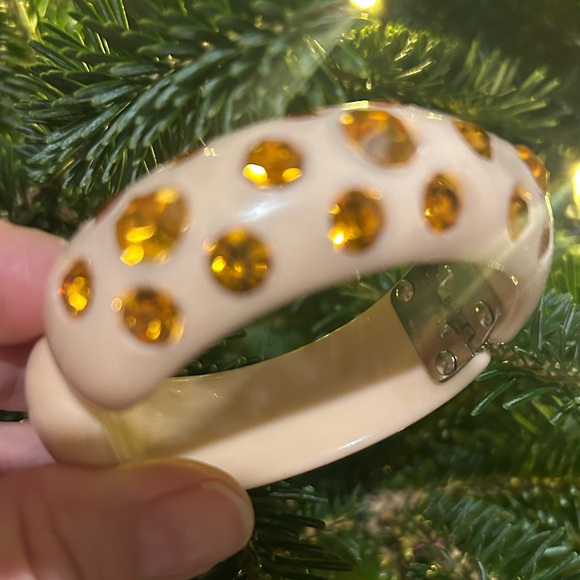 ALBERT WEISS Cream Orange Rhinestone Clamper BRACELET - Picture 8 of 9